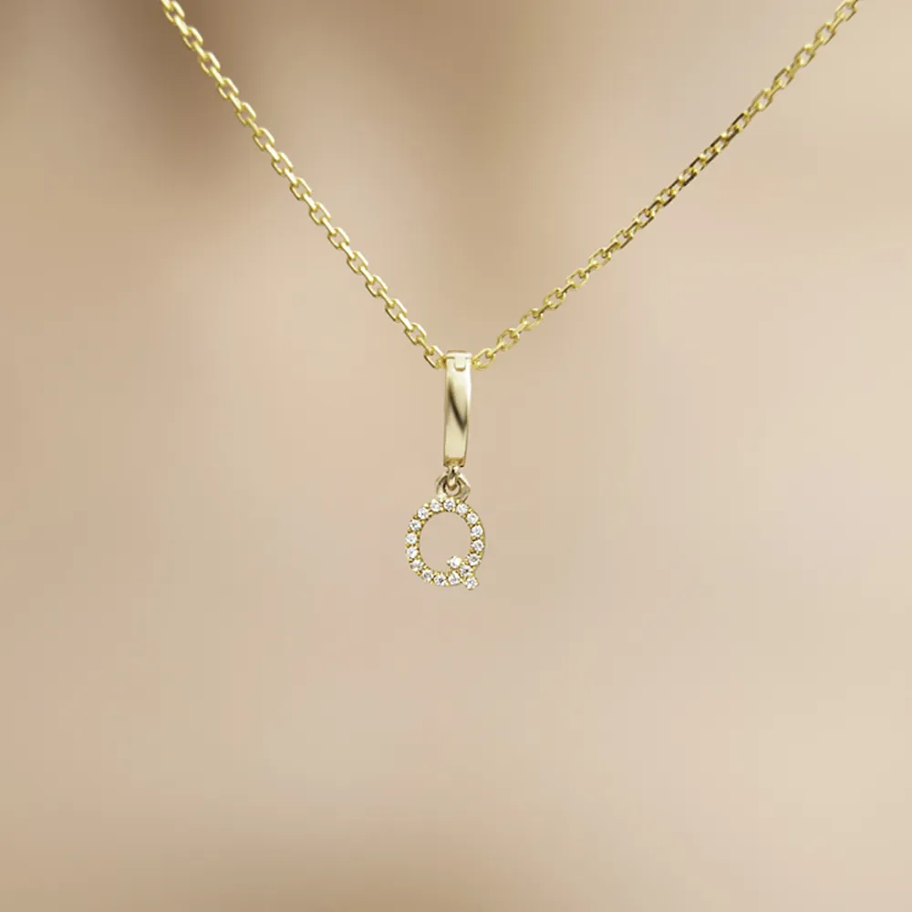 【Olivia Yao Jewellery】18K金 鑽石字母Q 吊墜(HAUTE Collection/送禮/客製化)