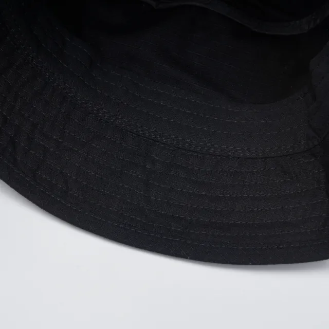 【Dickies】男女款黑色純棉暗格紋側邊品牌Logo織標漁夫帽｜DK013054BLK(帽子)
