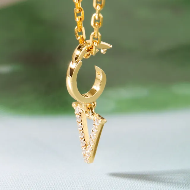 【Olivia Yao Jewellery】18K金 鑽石字母B 吊墜(HAUTE Collection/送禮/客製化)