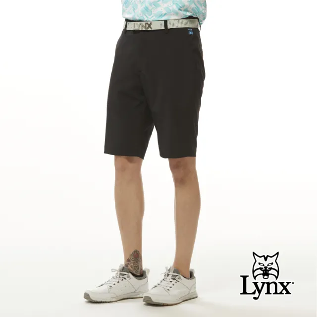 【Lynx Golf】男款四面彈性布料材質基本款素面造型山貓繡花平口休閒短褲(三色)