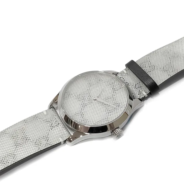 【GUCCI 古馳】508788 經典G-Timeless系列限量3D立體設計石英手錶(銀色-38mm)