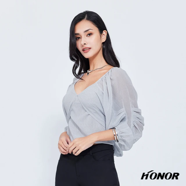 HONOR 山形屋 寬V領條紋抓皺公主袖後綁帶透膚上衣