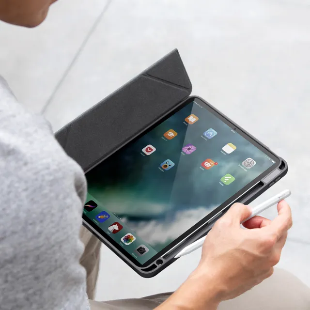 【UNIQ】iPad Pro 13吋 2024 M4 Moven 磁吸帶筆槽透明平板保護套