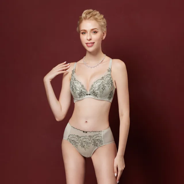 【Swear 思薇爾】仲夏玫瑰系列M-XXL蕾絲刺繡中腰三角女內褲(流沙綠)