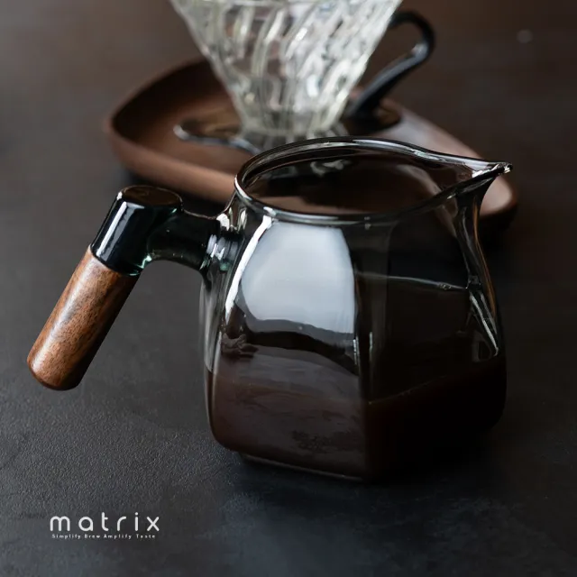 【Matrix】胡桃木手柄鑽型玻璃分享壺 600ml(手沖咖啡 分享壺 耐熱玻璃 量杯 咖啡壺 分享杯 咖啡濾杯)