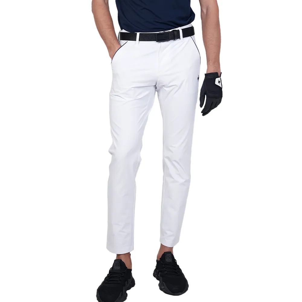 【LE COQ SPORTIF 公雞】高爾夫系列 男款白色彈性吸汗防曬修身簡約九分褲 QGT8J805