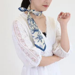 【BANNIES】法式蠶絲方巾｜青花瓷花朵－藍(親膚 蠶絲 領巾 絲巾)