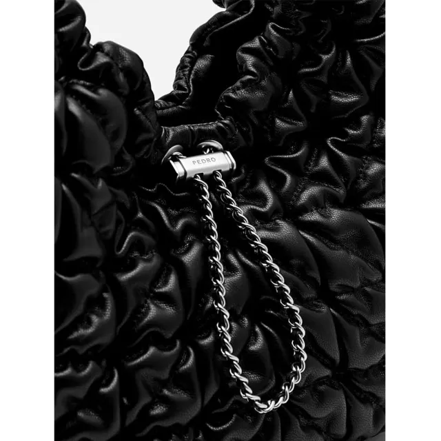 【PEDRO】Ania 衍縫束口雲朵包-黑色/石灰白(小CK高端品牌 新品上市 名人穿搭 熱賣)