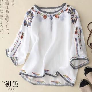 【初色】民族風圓領圖騰刺繡寬鬆落肩五分袖短袖T恤上衣女上衣-共3色-35235(M-2XL可選)