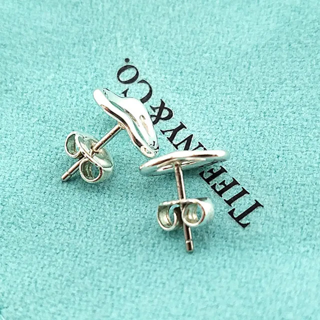 【Tiffany&Co. 蒂芙尼】925純銀-Open Heart 愛心墜飾針式耳環