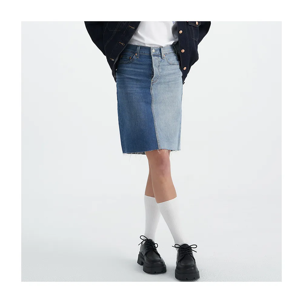 【LEVIS 官方旗艦】女款 中腰 拼接丹寧牛仔裙 半身裙 人氣新品 001A5-0000