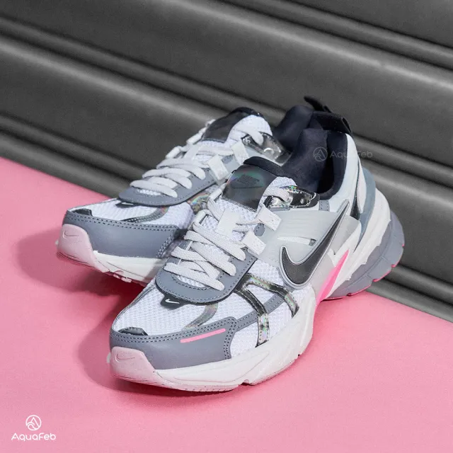 【NIKE 耐吉】V2K Runtekk Grey Pink 女鞋 灰粉色 龍年 限定 過年 復古 休閒鞋 FZ5061-100