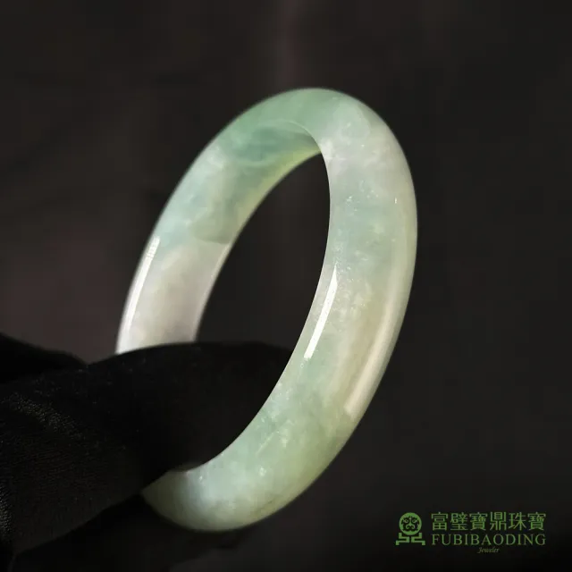 【Fubibaoding jeweler 富璧寶鼎珠寶】淡綠細糯種翡翠手鐲(天然A貨 翡翠 送禮 玉鐲 台灣圍#16.5)