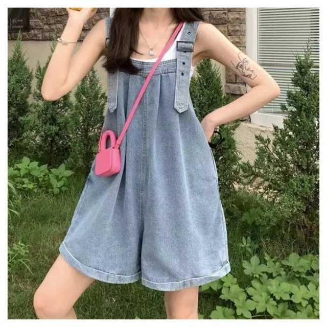 【ASister 小姊姊】*出清品*現貨在庫★牛仔吊帶短褲☆加大尺碼甜夏可調整寬鬆闊腿連身吊帶短褲(2色#AS0075)
