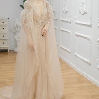 【女神婚紗禮服】極致羽毛披肩高雅大氣長款宴會晚禮服 LA70640 金色(新娘服 主持人)