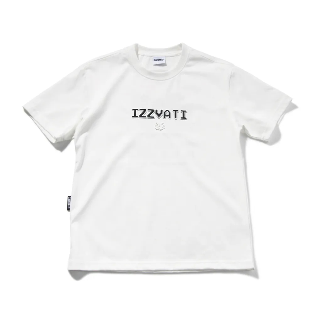 【IZZVATI】像素LOGO壓印短T-白色(品牌LOGO經典款)