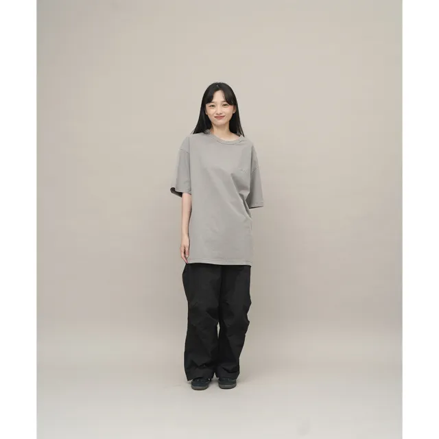 【plain-me】寬版刺繡水洗短TEE PLN0033-241(男款/女款 共6色 TEE 休閒上衣 短袖上衣)