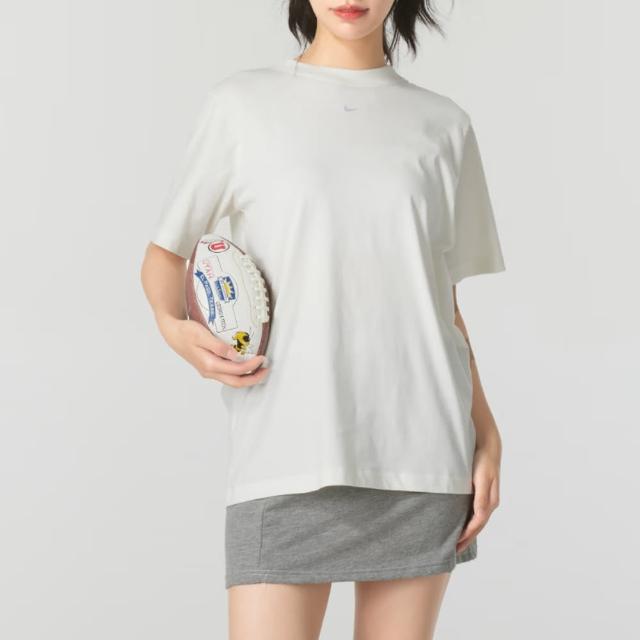 【NIKE 耐吉】上衣 女款 短袖上衣 運動 AS W NSW TEE ESSNTL LBR 米白 FD4150-134(3S3816)