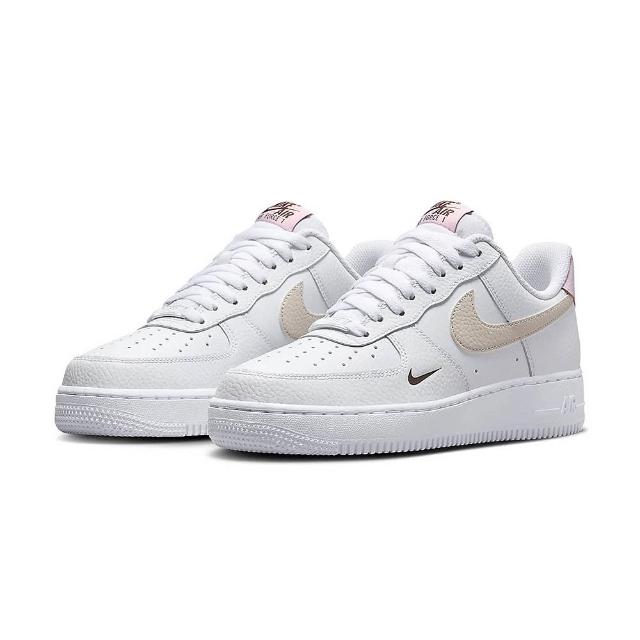 【NIKE 耐吉】Air Force 1 Low 女 白粉 雙勾 荔枝皮 休閒鞋  穿搭(HF9992-100 ∞)