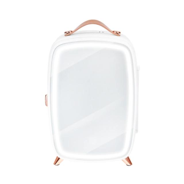 SONGEN松井 CLT-07B 行動電冰箱，容量10L以下，適合小型空間使用。高356 x 寬243 x 深194mm，重量僅1.8kg，白色系外觀簡約時尚。工作電壓110V / 60Hz，輸出功率20W，中國製造，享1年保固，BSMI許可字號R73998。輕巧便攜，完美適用於車用或居家，保持飲品新鮮涼爽，是您行動生活的最佳夥伴。