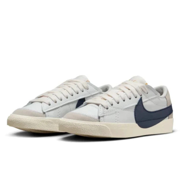 NIKE 耐吉 Court Vision Low 女鞋 白黑