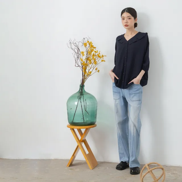 【MOSS CLUB】顯瘦剪裁水洗刷白微喇叭牛仔長寬褲(藍 深藍)
