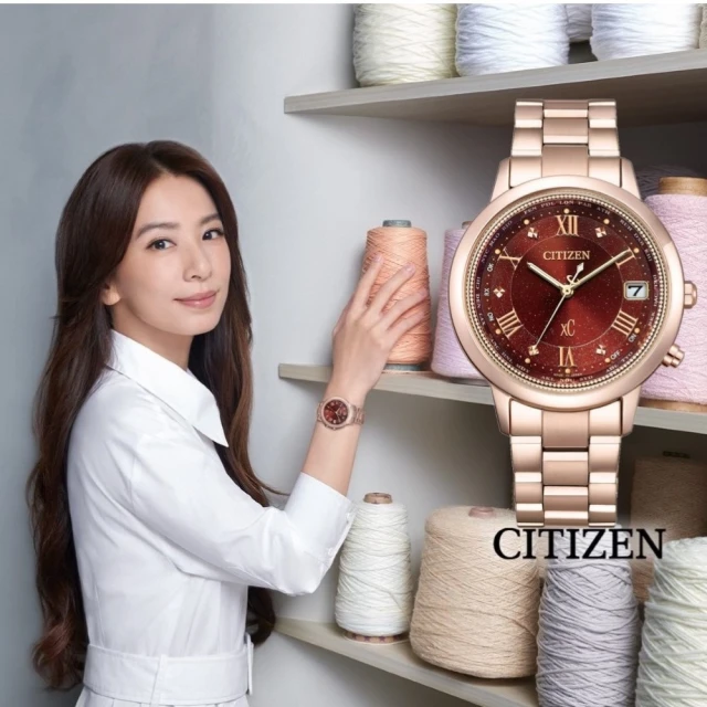 CITIZEN 星辰CITIZEN 星辰 xC 台灣限定款 廣告款 五局電波 時尚女錶(CB1138-62W)