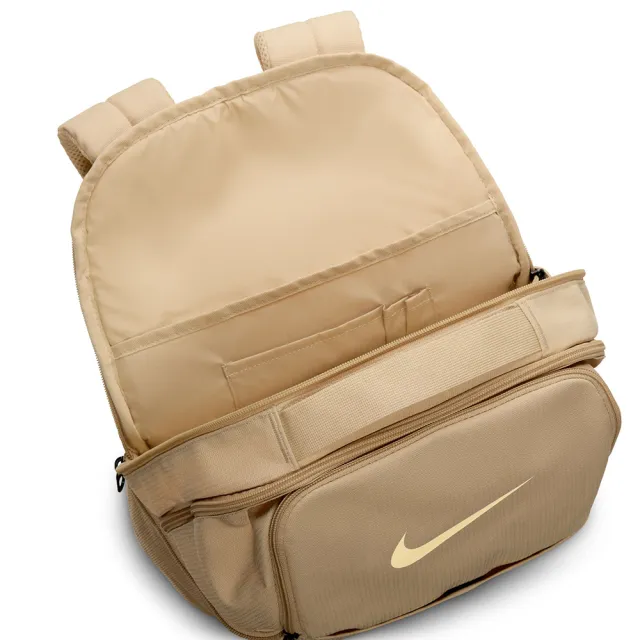 【NIKE 耐吉】後背包 運動包 書包 旅行包 登山包 NK BRSLA M BKPK - 9.5 24L 卡其 DH7709-252