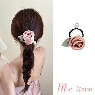 【MISS KOREA】玫瑰髮圈 珍珠髮圈/韓國設計立體絲緞玫瑰珍珠造型大腸圈 髮圈 髮繩(4色任選)