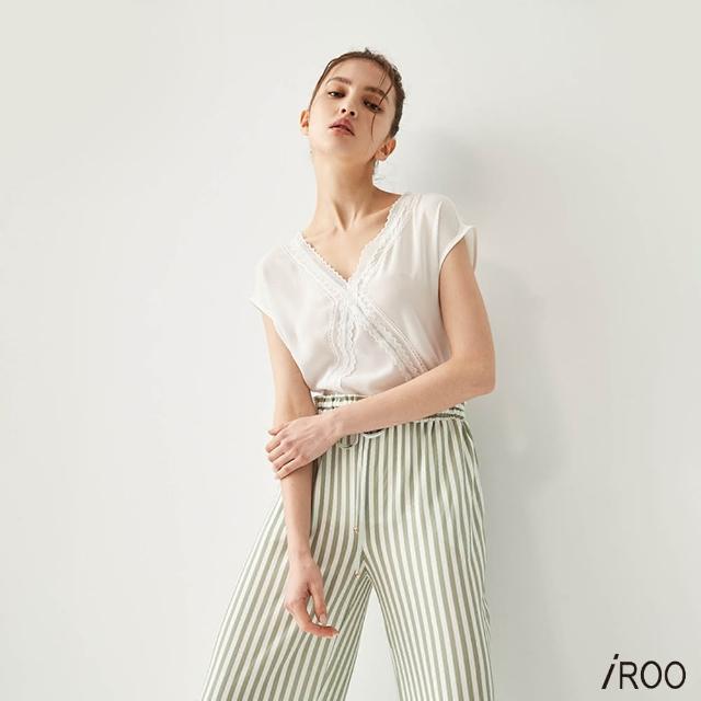 【iROO】光澤感蕾絲上衣