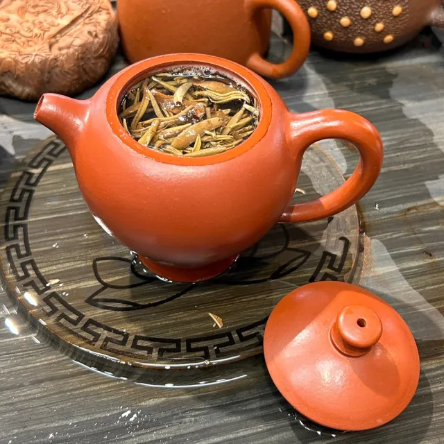 【藏古祥館】千羽班章普洱茶(羽毛種龍珠 生茶 龍珠 普洱 班章 沱茶)
