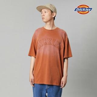 【Dickies】男女款摩卡棕純棉胸前弧型大Logo設計寬鬆休閒短袖T恤｜DK013086H16