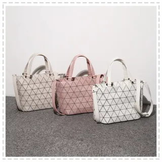 【MoonDy】包包 手提包 水桶包 水晶包 菱格包 白色包包 大容量包包 黑色包包 日系包包 幾 