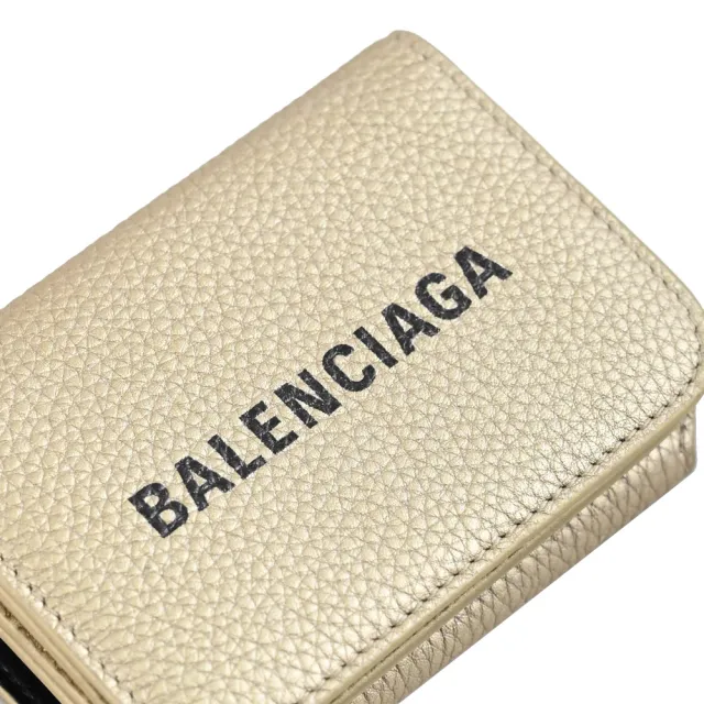 【Balenciaga 巴黎世家】簡約經典LOGO質感荔枝牛皮零錢短夾斜背包(淡金)