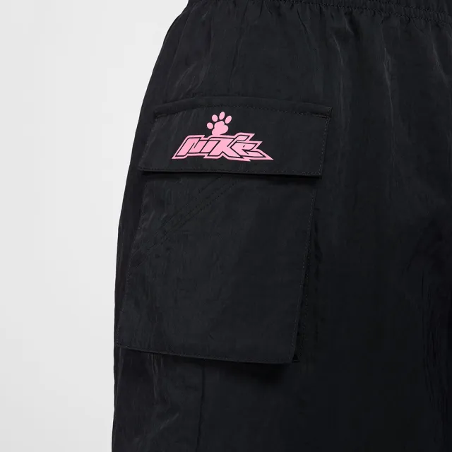 【NIKE 耐吉】AS W NSW ESSNTL WVN SHORT GCEL 黑 尼龍 短褲 女款 運動褲(HM4597-010 ∞)