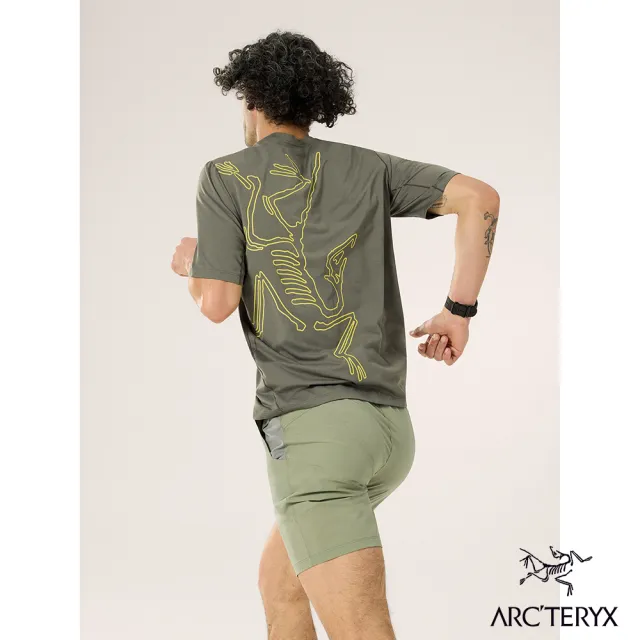 【Arcteryx 始祖鳥】男 Cormac ArcBird 快乾短袖圓領衫(糧草雜綠 II)