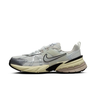 【NIKE 耐吉】運動鞋 休閒鞋 V2K RUN 男鞋 女鞋 灰 銀 網布 Y2K 金屬感 老爹鞋 情侶鞋(HJ4497-100)
