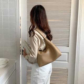 【LEEHER】女生/包包/半月包/月牙包/腋下包/肩揹包女/女包/單肩包/軟皮包包/餃子包/百搭包包/小眾包包