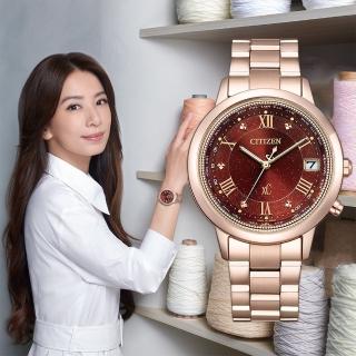 【CITIZEN 星辰】XC Hebe田馥甄配戴款 酒紅 光動能鈦電波女錶 手錶 送禮 推薦(CB1138-62W)