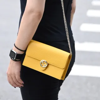 【GUCCI 古馳】WOC 金屬雙G LOGO小牛皮肩斜三用晚宴包鍊包(黃)