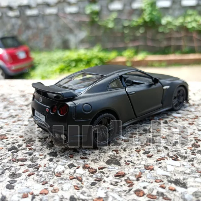 1:37 NISSAN GTR 模型車(東瀛戰神 日產 R35 GT-R Skyline)