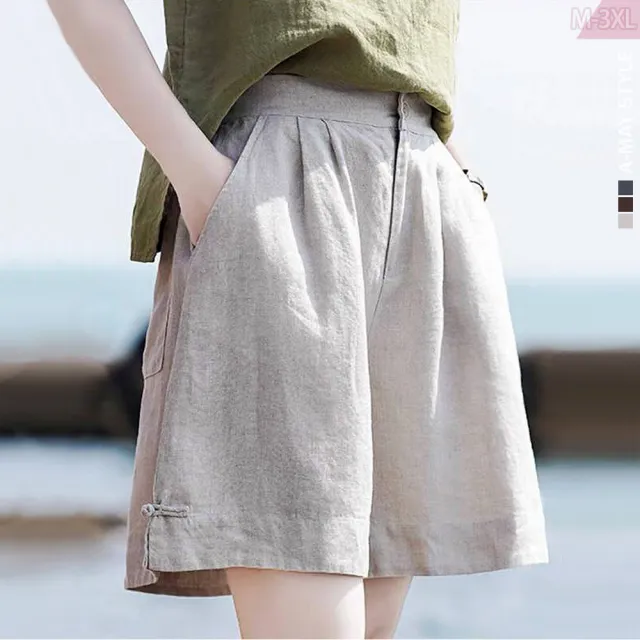 【Amay Style 艾美時尚】中大尺碼女裝 短褲 休閒褲 氣質盤扣休閒棉麻感顯瘦短褲。M-3XL(3色.預購)