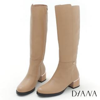 【DIANA】4.5cm柔軟初生羊皮率性鉚釘釦側拉鍊中筒靴(奶茶棕)
