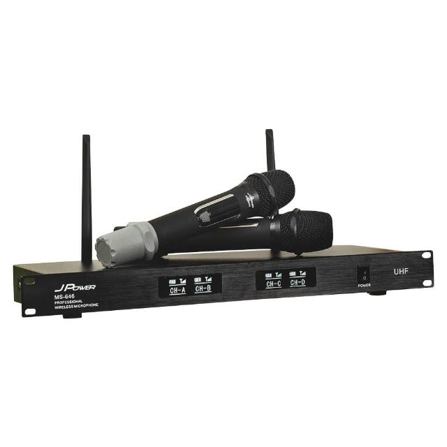 J-POWER 傑強 MS-646 無線 K 歌裝置，專為 KTV 娛樂設計，包含主機 x1 及無線麥克風 x4，支援 TYPE-C、USB 及音源線連線，配件齊全如麥克風海綿套、防滑套等，提供高品質音效與穩定傳輸，1 年保固，適閤家庭派對或專業歌唱使用。