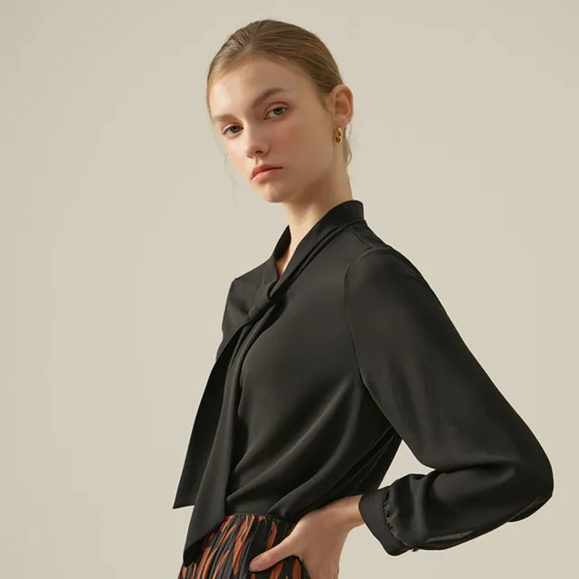 斷碼福利AILENE藝褶傘擺上衣4件(U)