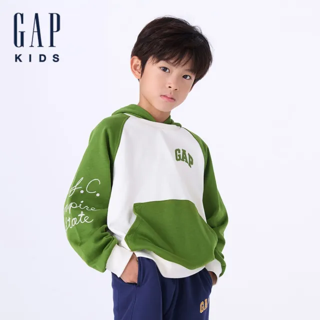 【GAP】男童裝 Logo刺繡印花帽T 碳素軟磨法式圈織系列-白綠拼接(641729)