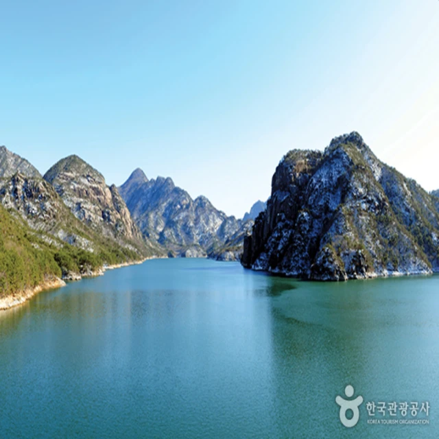 喜鴻假期 【不進人蔘保肝．雙戲雪首爾５日】滑雪體驗、採草莓、