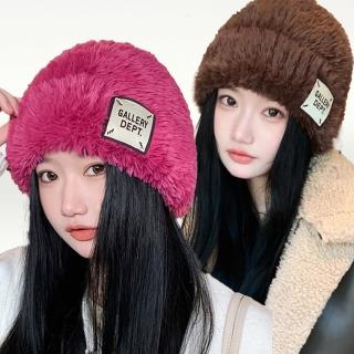 【I.Dear】速達-韓版繽紛色彩布標長毛絨小臉護耳針織保暖毛線帽(5色)
