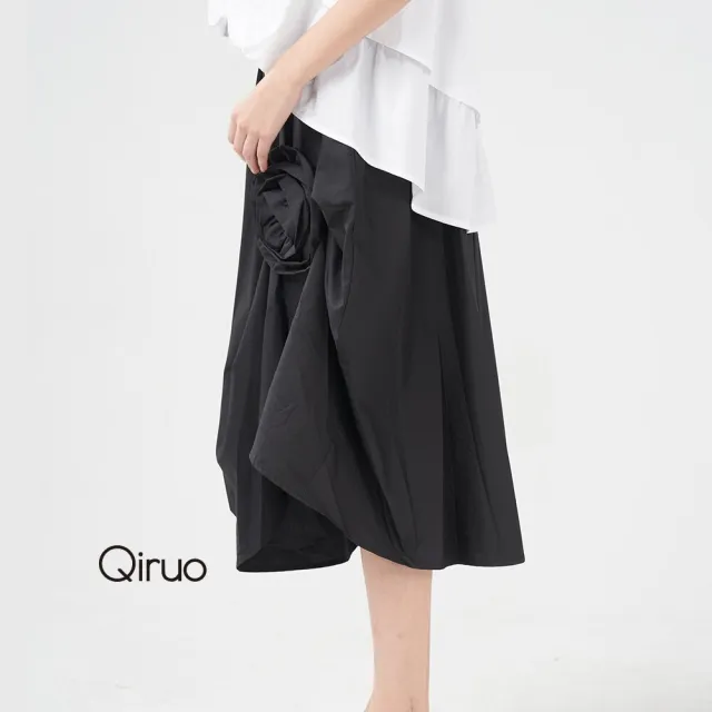 【Qiruo 奇若名品】抓皺花朵 側邊不規則抓花黑色造型裙8233B