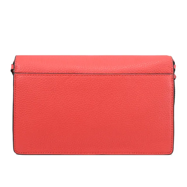 【Michael Kors】簡約金屬LOGO荔枝皮革翻蓋晚宴包斜背包(珊瑚紅)